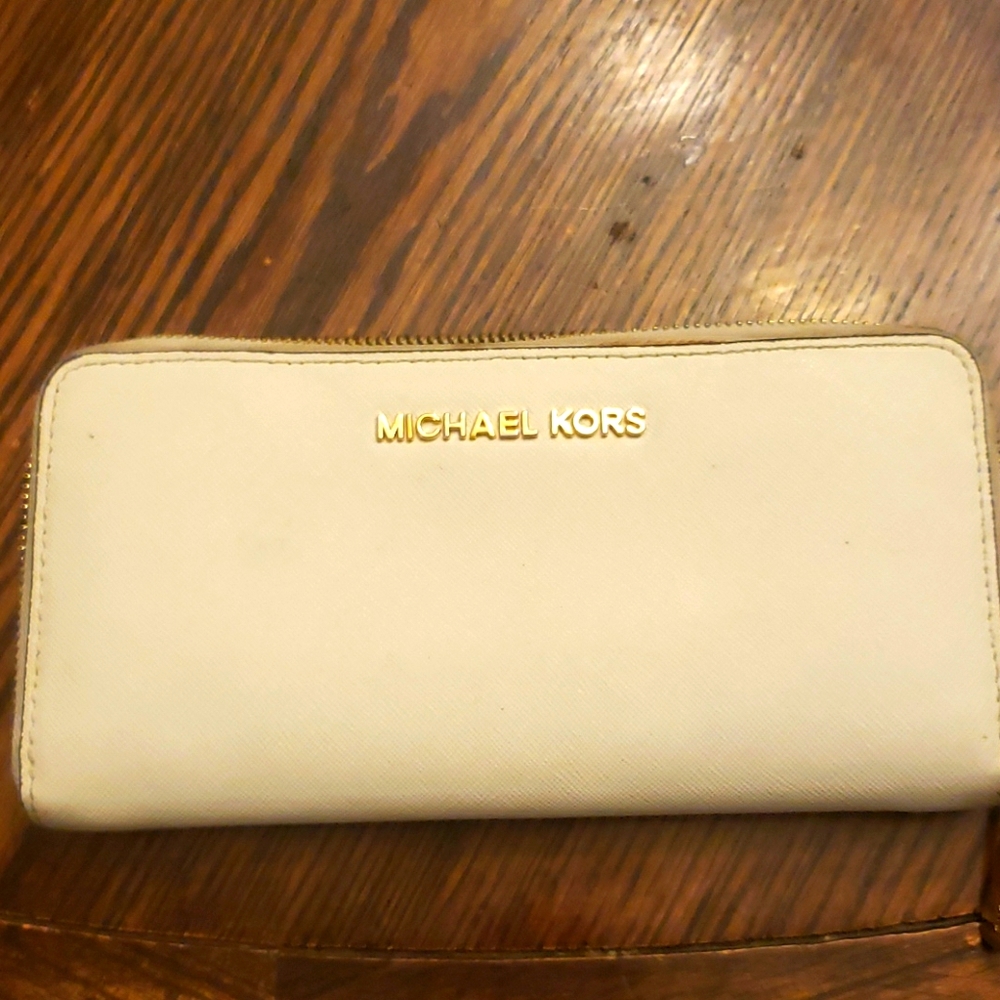 Michael Kors wallet